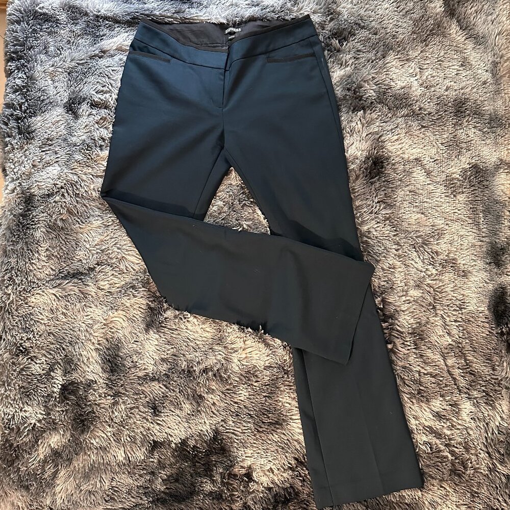 Express Mid Rise Barely Boot Columnist Pant – Navy with Black Detailing, 10R
